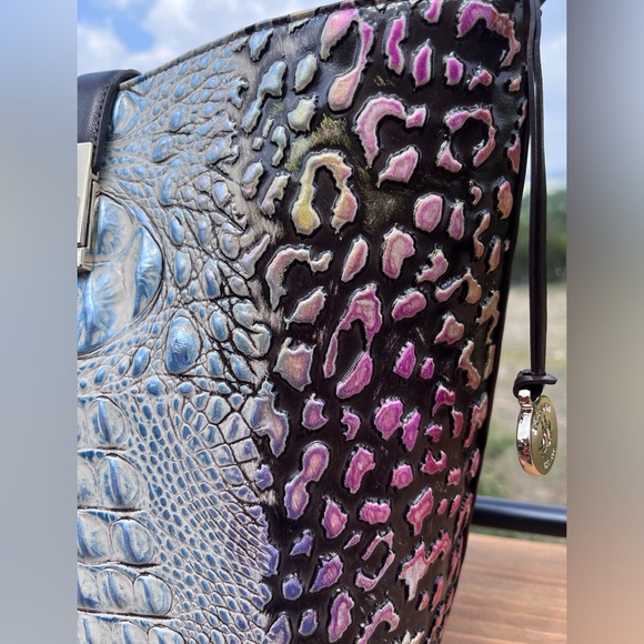 NWT Shira MULTI HEARtHSTONE Bucket Bag Crossbody - Picture 4 of 16